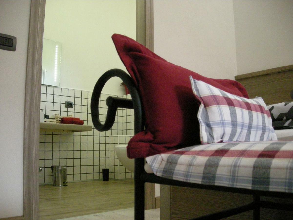 B&B Il Crocevia Teglio Eksteriør billede