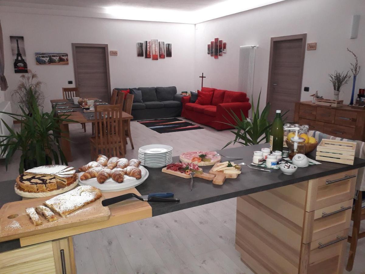 B&B Il Crocevia Teglio Eksteriør billede